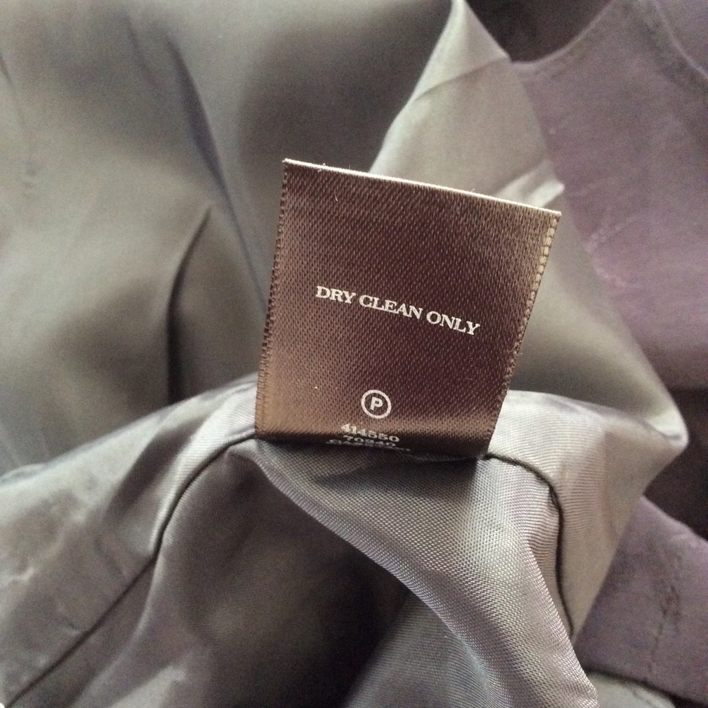 Ann Taylor Cascade Ruffle skirt - Picture 2 of 7